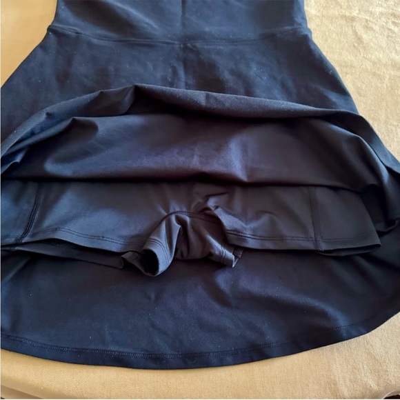 New Alo tennis dress w/o tags - Picture 7 of 12